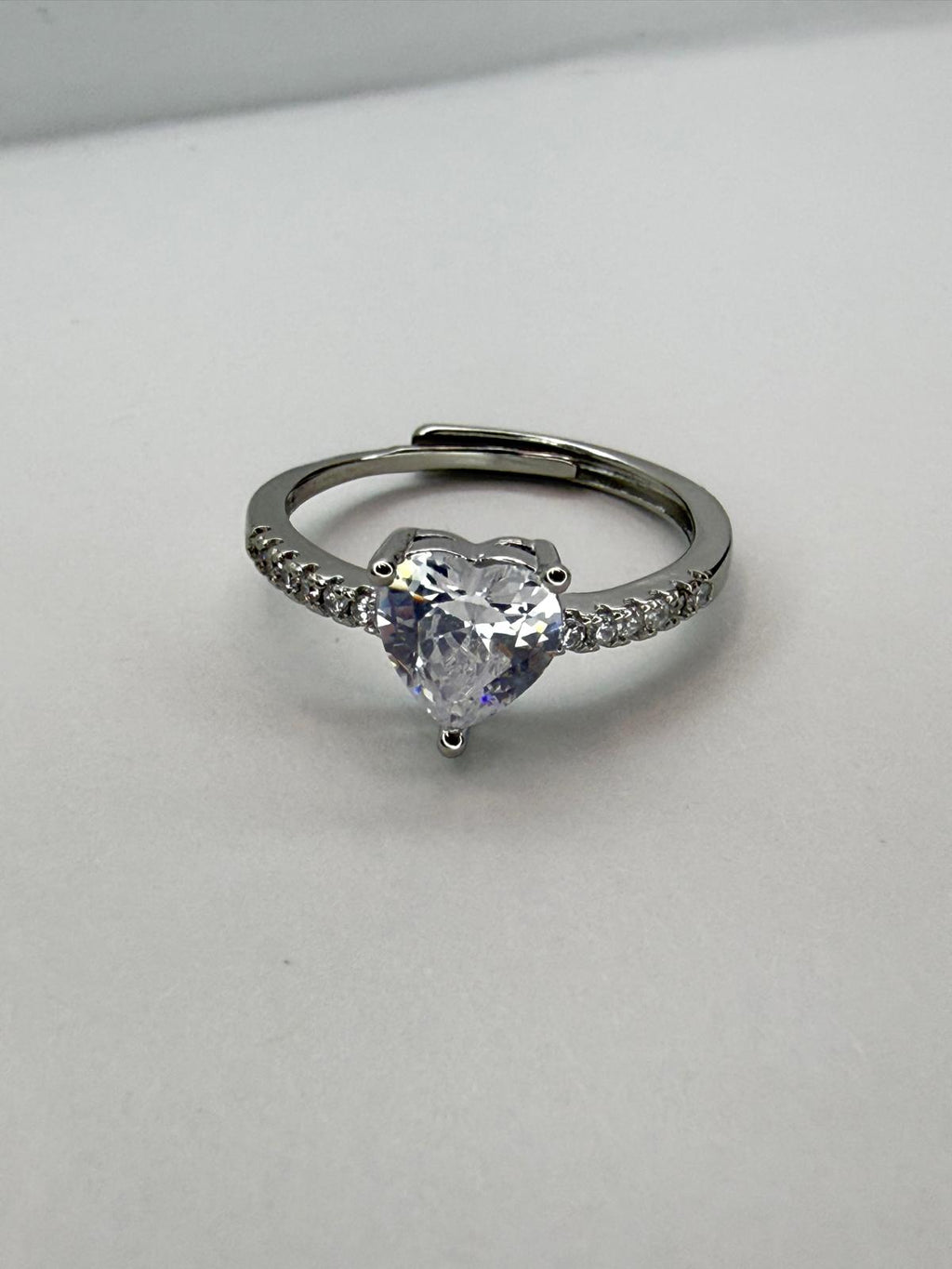 Anillo Valia